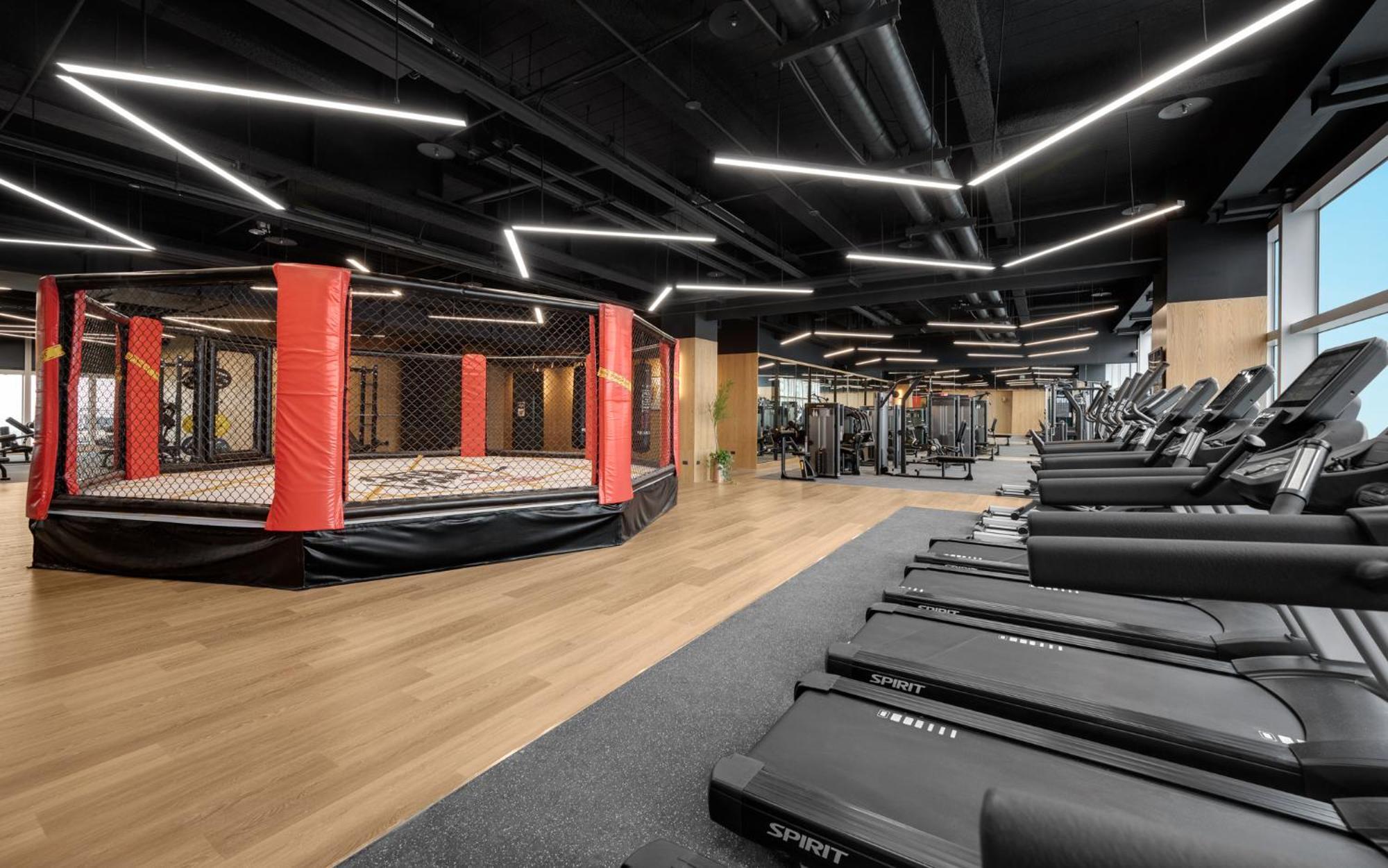 Tai Urban Resort Kaohsiung Exterior photo The gym at the hotel