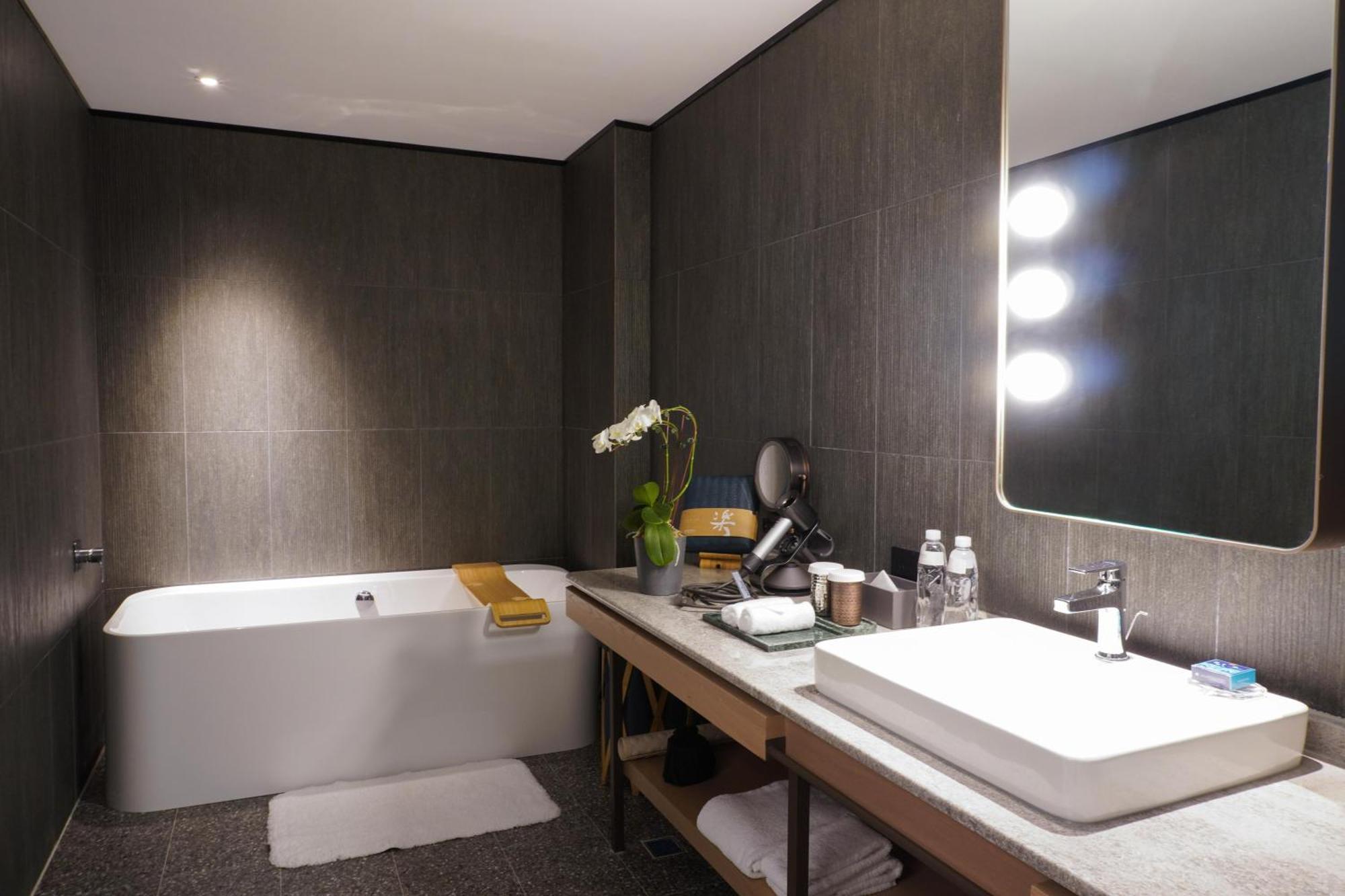 Tai Urban Resort Kaohsiung Room photo Bathroom